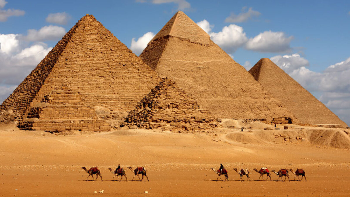 Keajaiban Arsitektur Kuno piramida mesir yang Mengagumkan